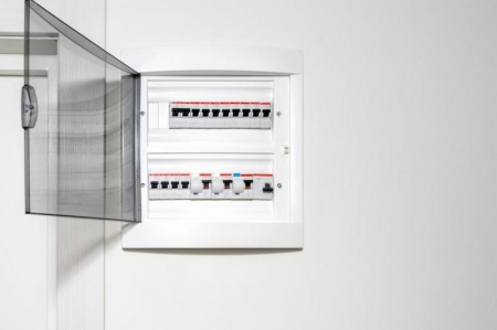 Choisir son &eacute;lectricien &agrave; Izon, nos conseils d'experts